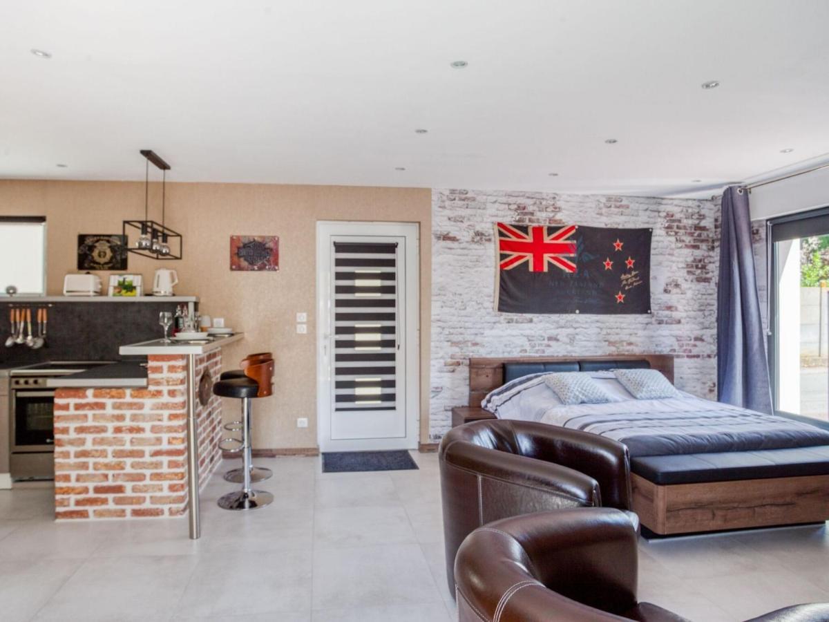 Cosy Apartment In Eperlecques With Fireplace Oda fotoğraf
